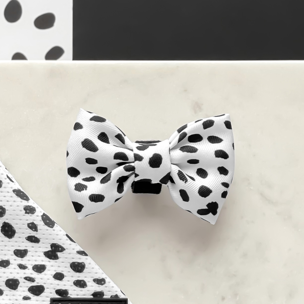 Monochrome Spots Bow Tie